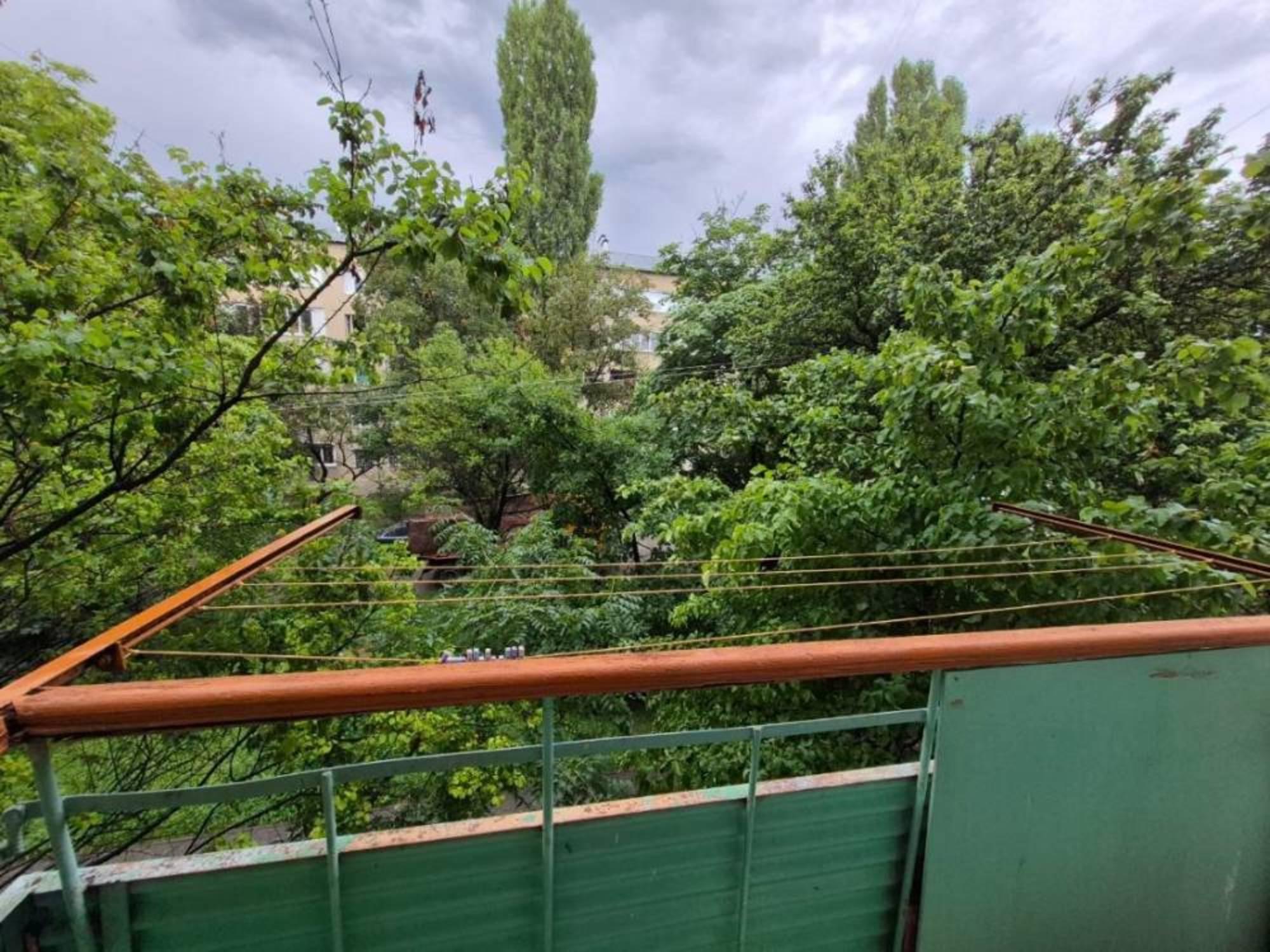 Купить квартиру за 4 900 000 рублей на Калинина ул.