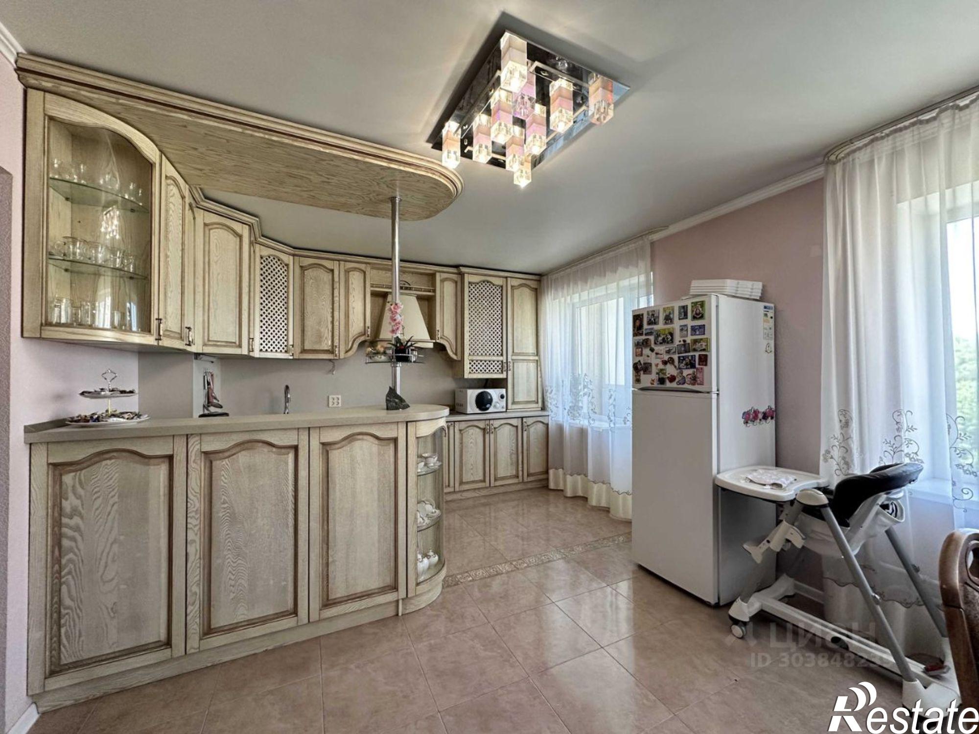 Купить квартиру за 35 000 000 рублей на улица Жуковского, 35