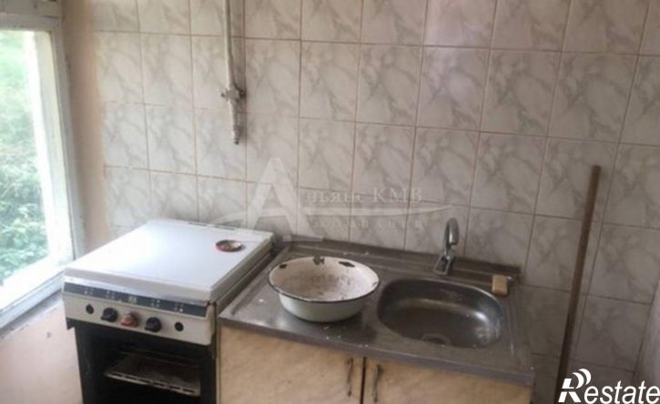 3-комн квартира улица Артёма, 38,  д. 38