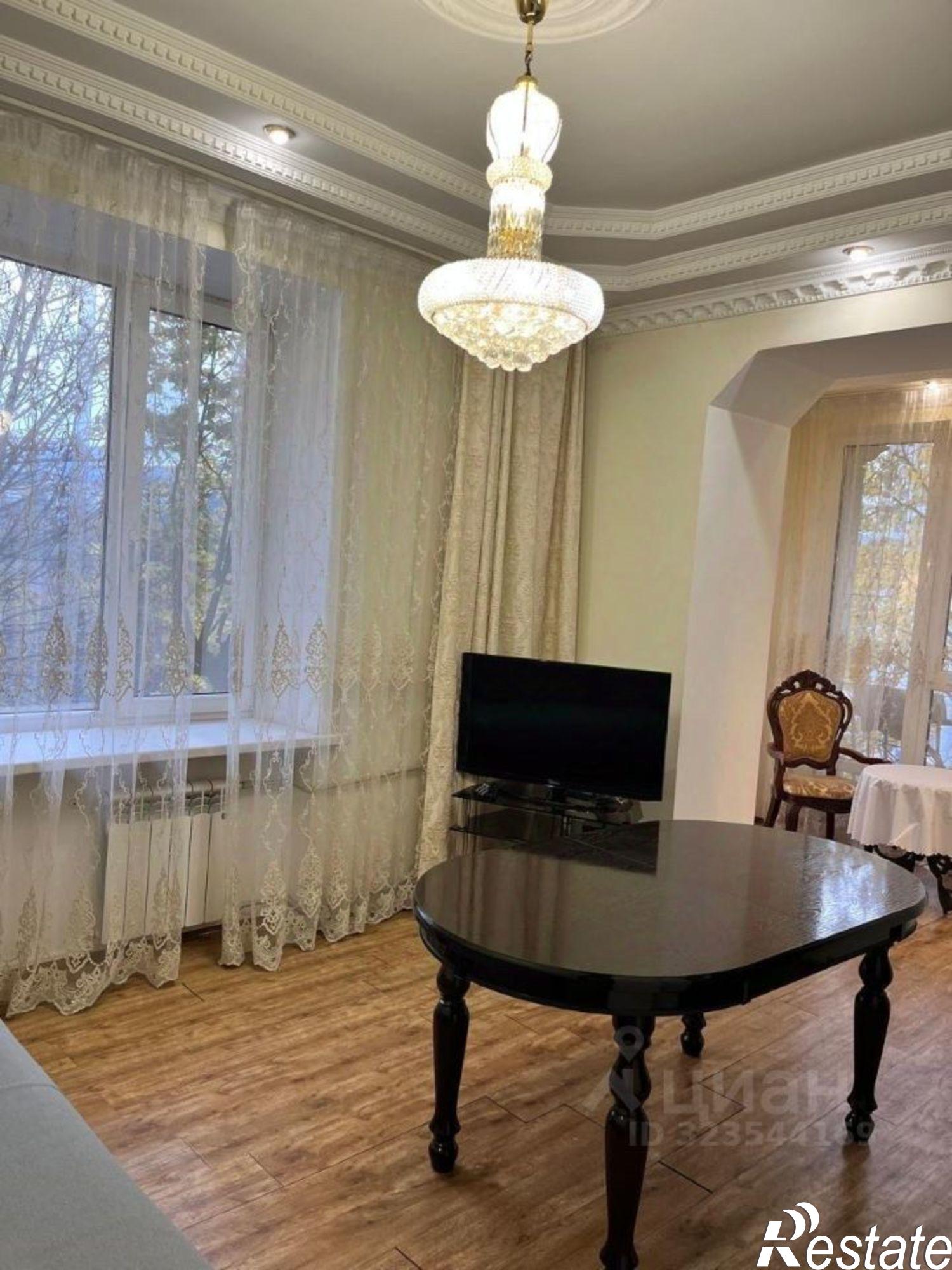 Сдать квартиру за 60 000 рублей на улица Горького, 2