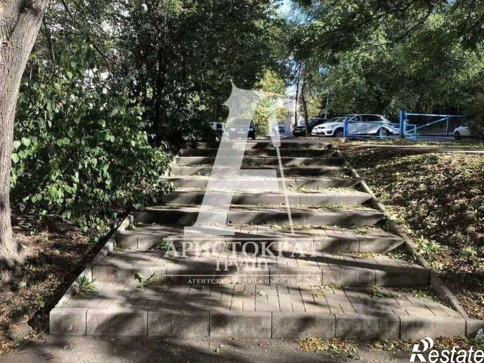 Купить помещение свободного назначения за 48 500 200 рублей на улица 40 лет Октября, 26