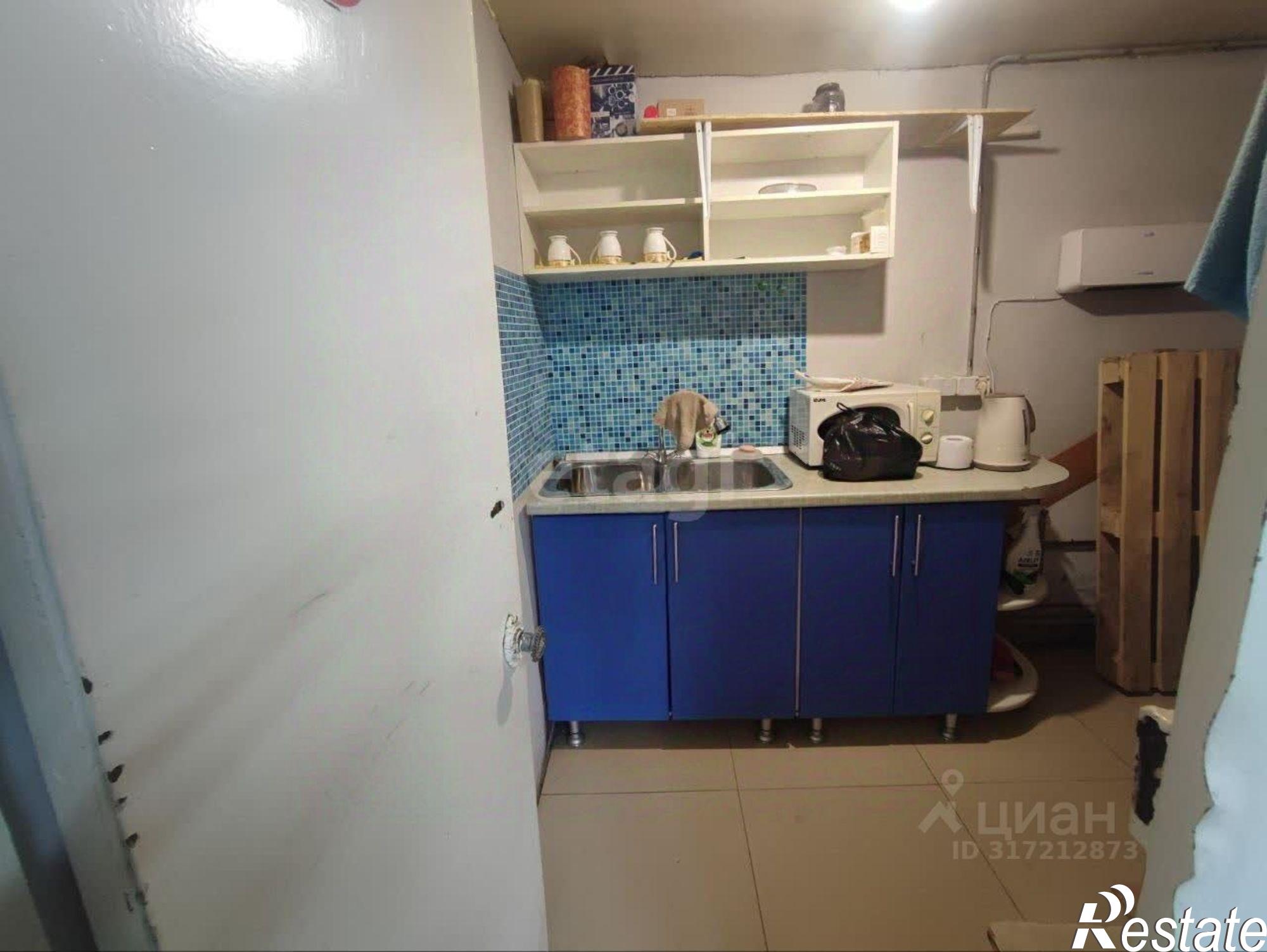 Купить торговое помещение за 5 071 040 рублей на ул Узбекистанская, 4