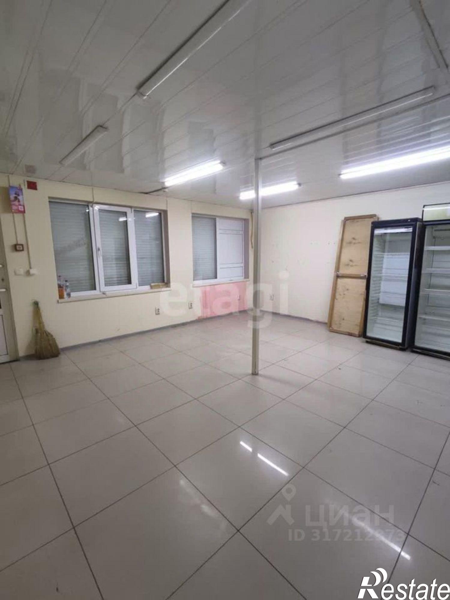 Купить торговое помещение за 5 071 040 рублей на ул Узбекистанская, 4