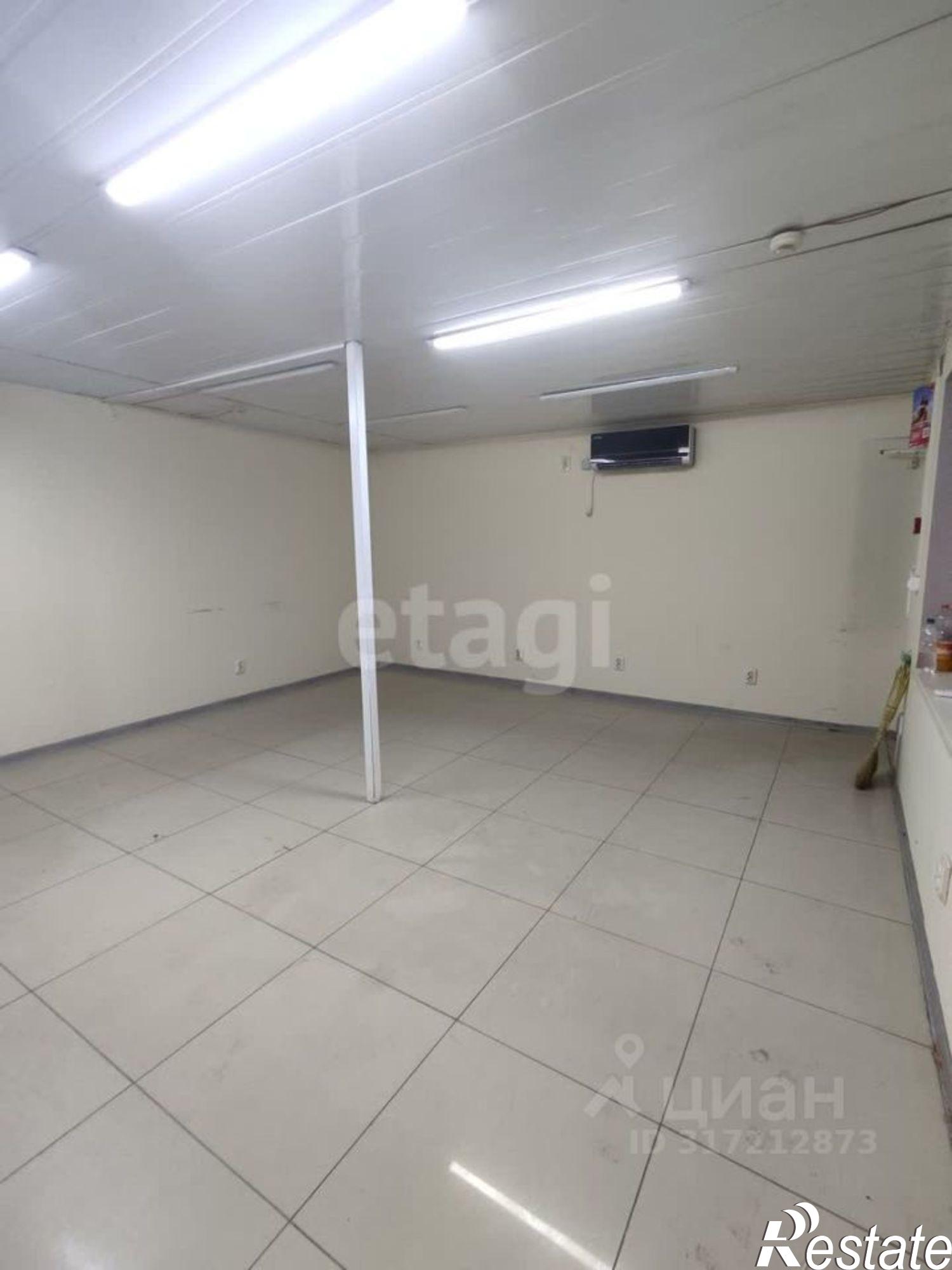 Купить торговое помещение за 5 071 040 рублей на ул Узбекистанская, 4