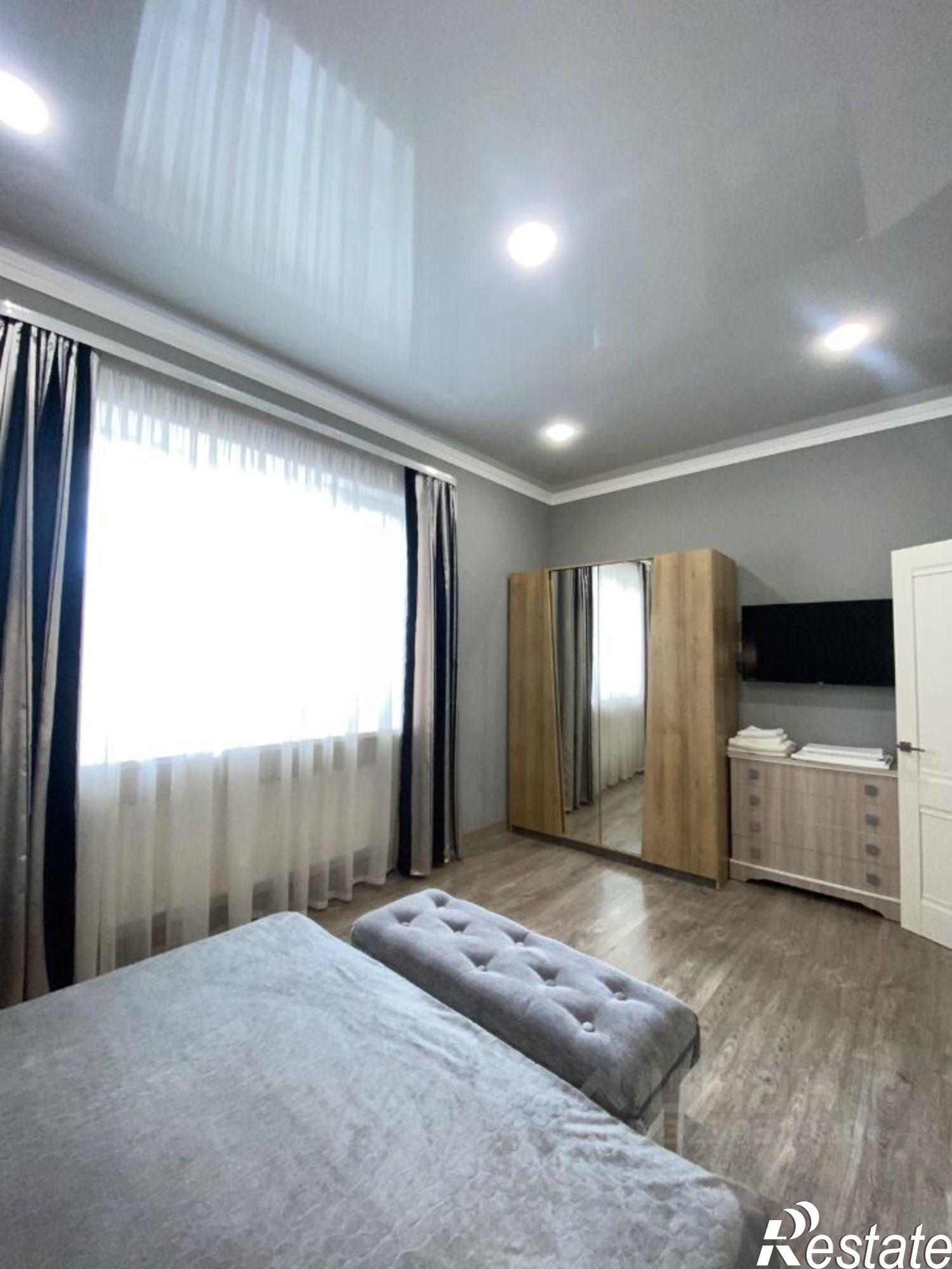 Сдать дачу, дом, коттедж за 45 000 рублей на Коммунальная улица, 8