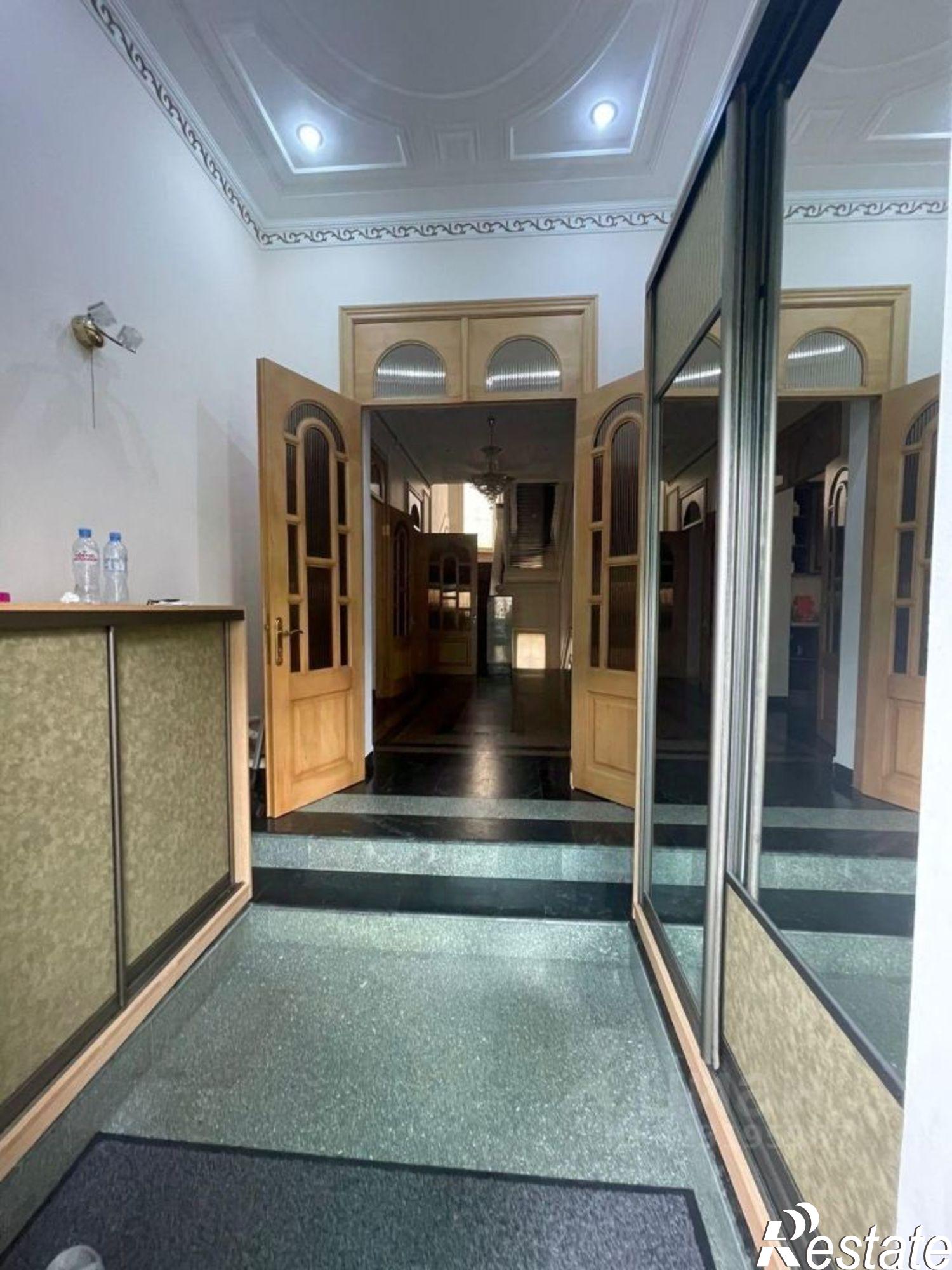 Купить дачу, дом, коттедж за 100 000 000 рублей на улица Фоменко, 120А