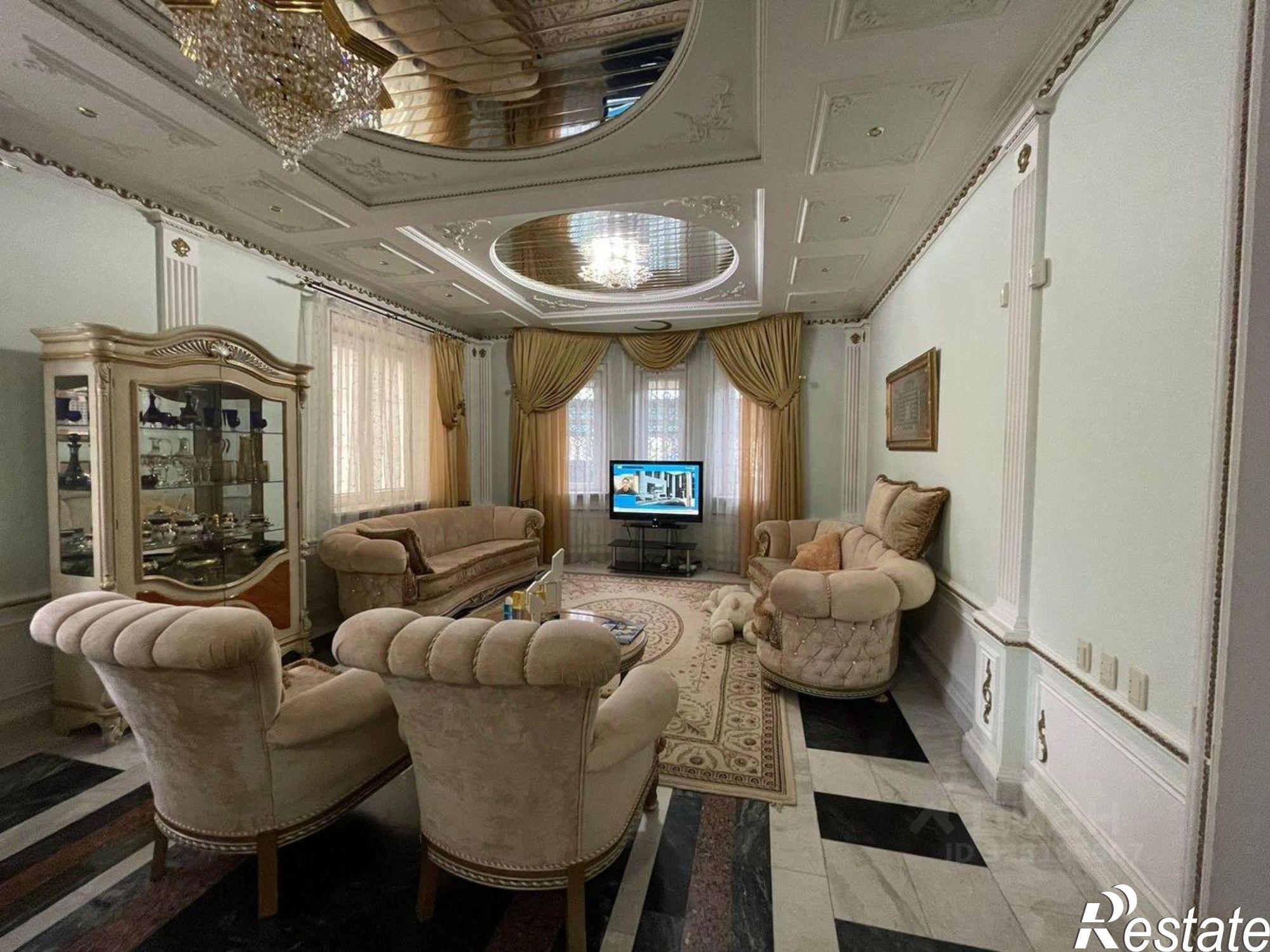 Купить дачу, дом, коттедж за 100 000 000 рублей на улица Фоменко, 120А