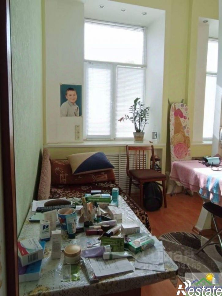 3-комн квартира улица Профинтерна, 23,  д. 23