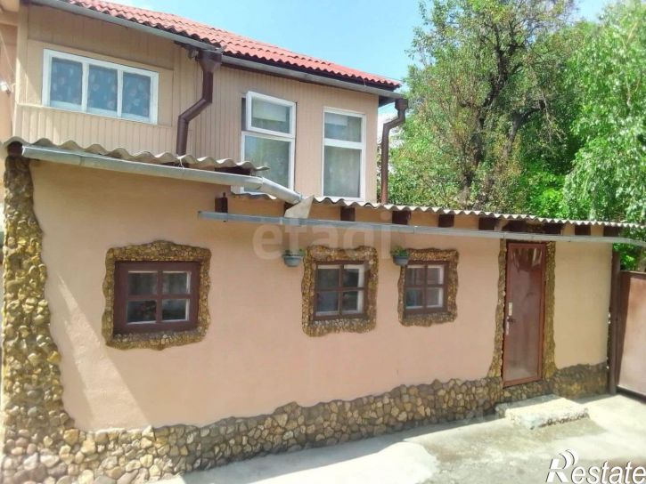 2-комн квартира