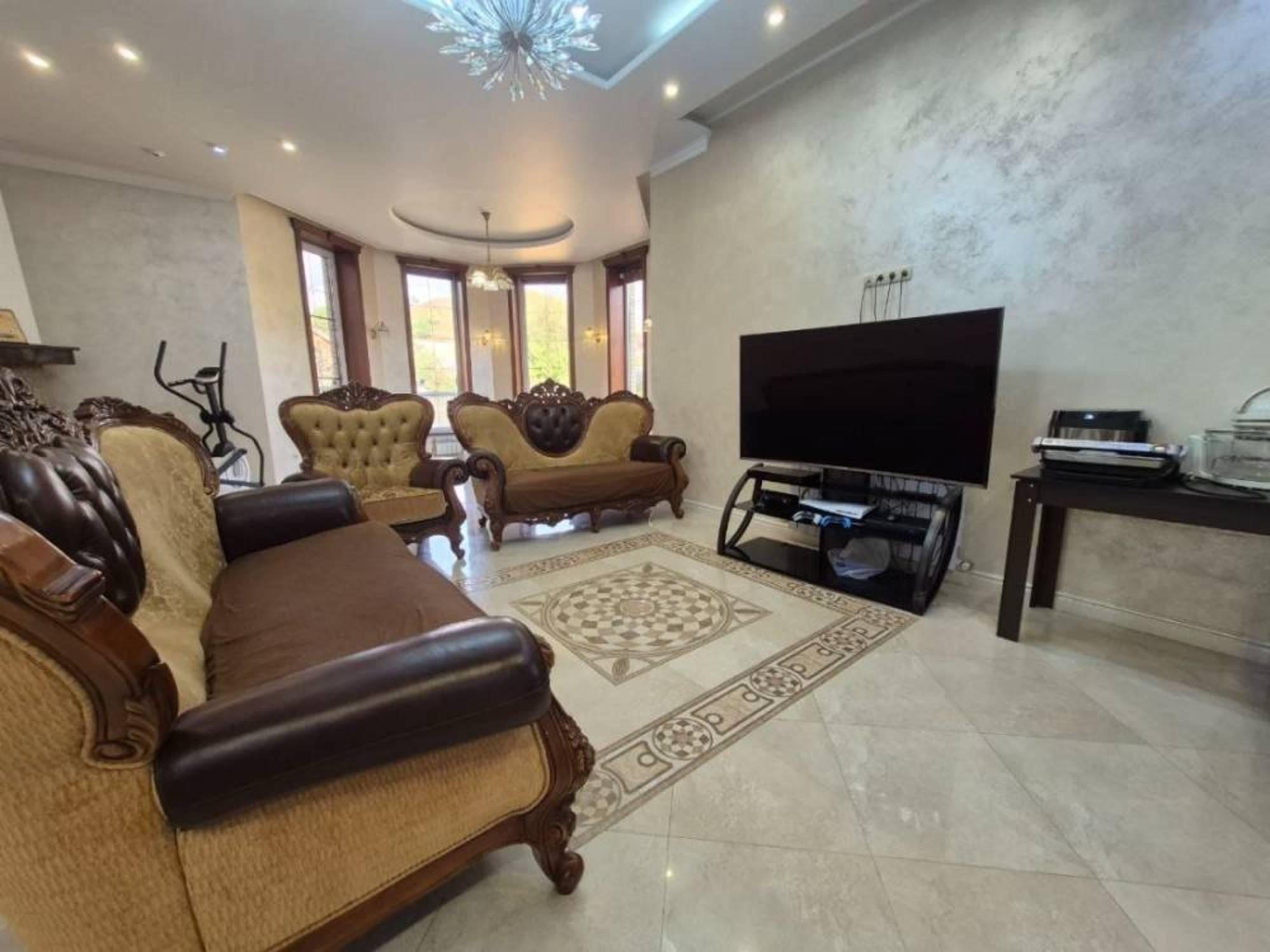 Купить дачу, дом, коттедж за 100 000 000 рублей на Трудовая ул.