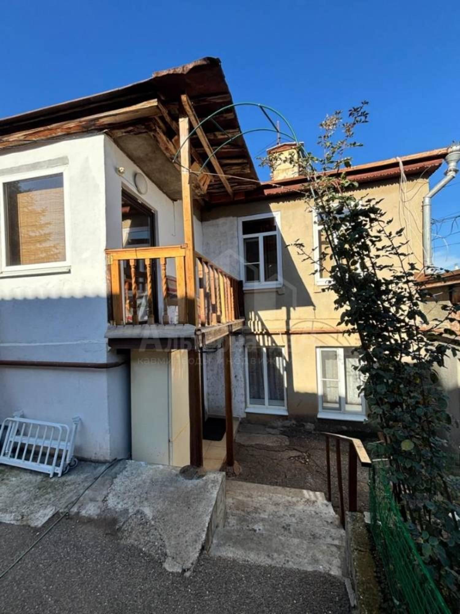 Купить дачу, дом, коттедж за 16 000 000 рублей на Курганная ул.