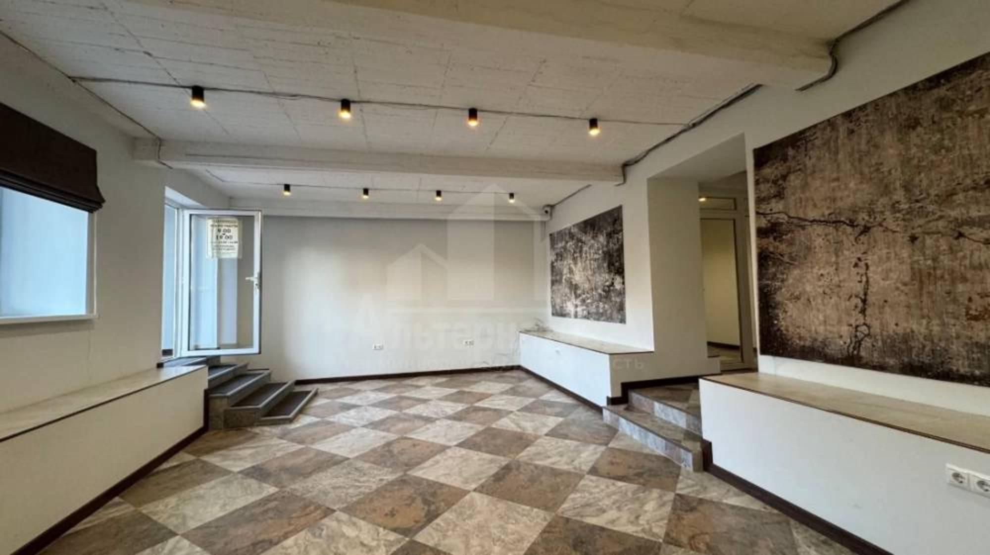 Купить помещение свободного назначения за 11 500 000 рублей на Ермолова ул.