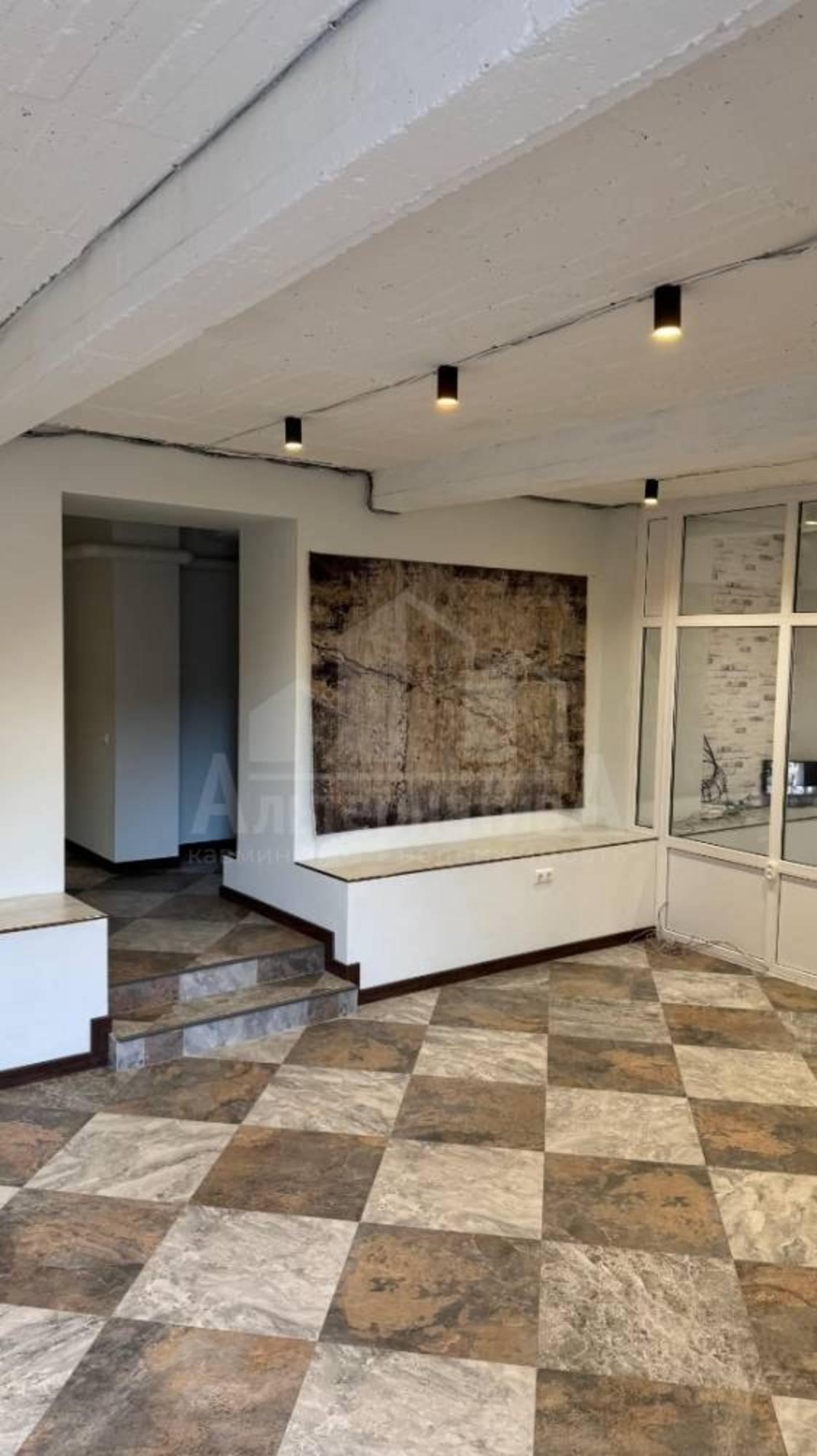 Купить помещение свободного назначения за 11 500 000 рублей на Ермолова ул.
