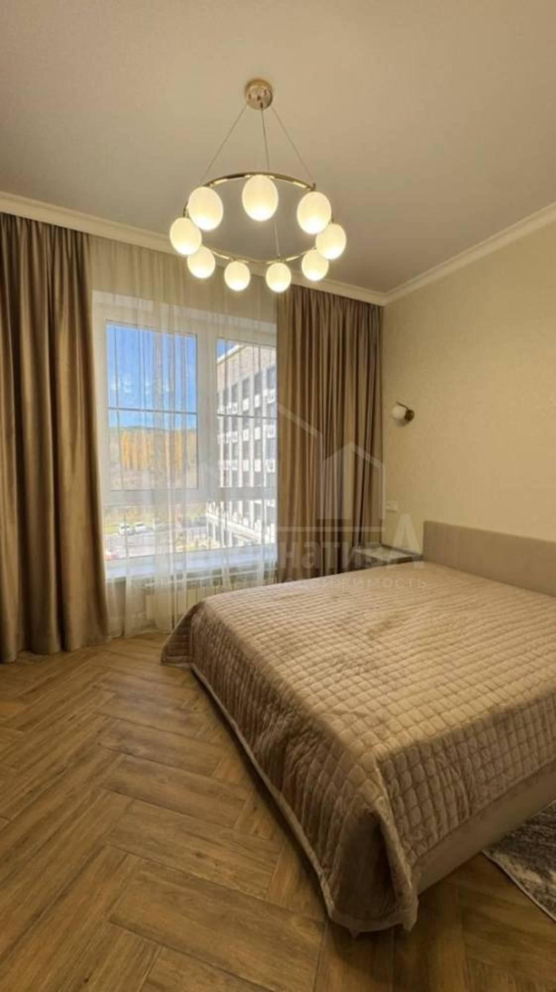 Сдать квартиру за 75 000 рублей на Катыхина ул.