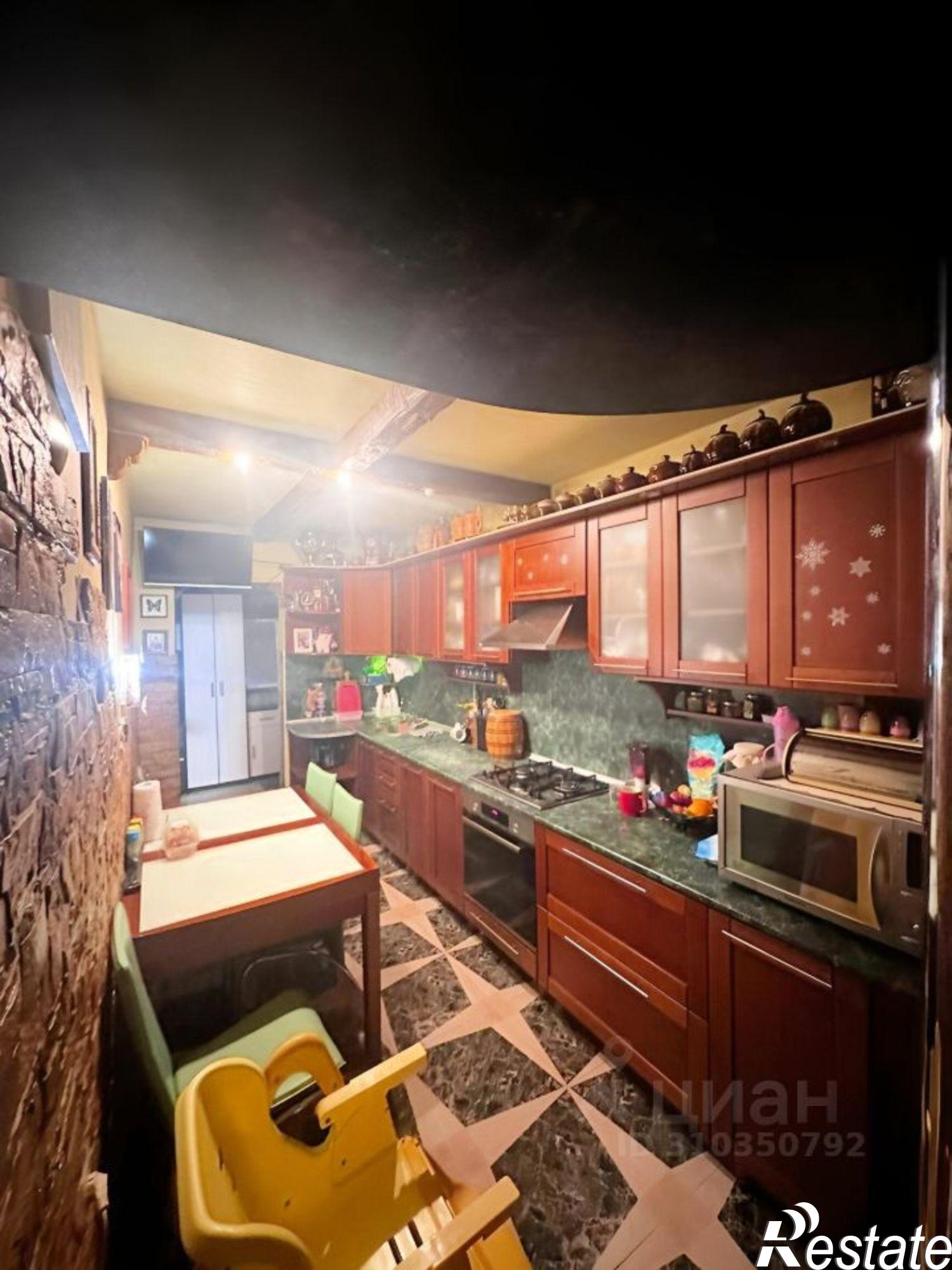 Купить квартиру за 11 300 000 рублей на улица 40 лет Октября, 4