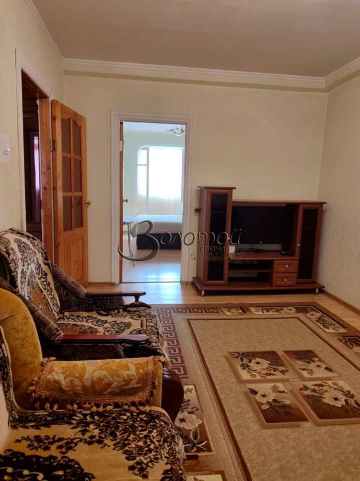 2-комн квартира Ленинградская ул, 71