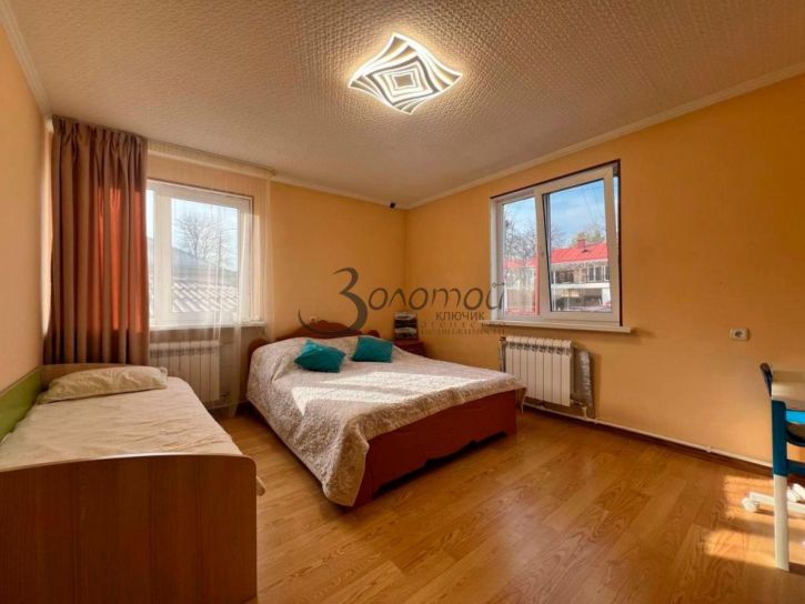 2-комн квартира Кабардинская ул, 37