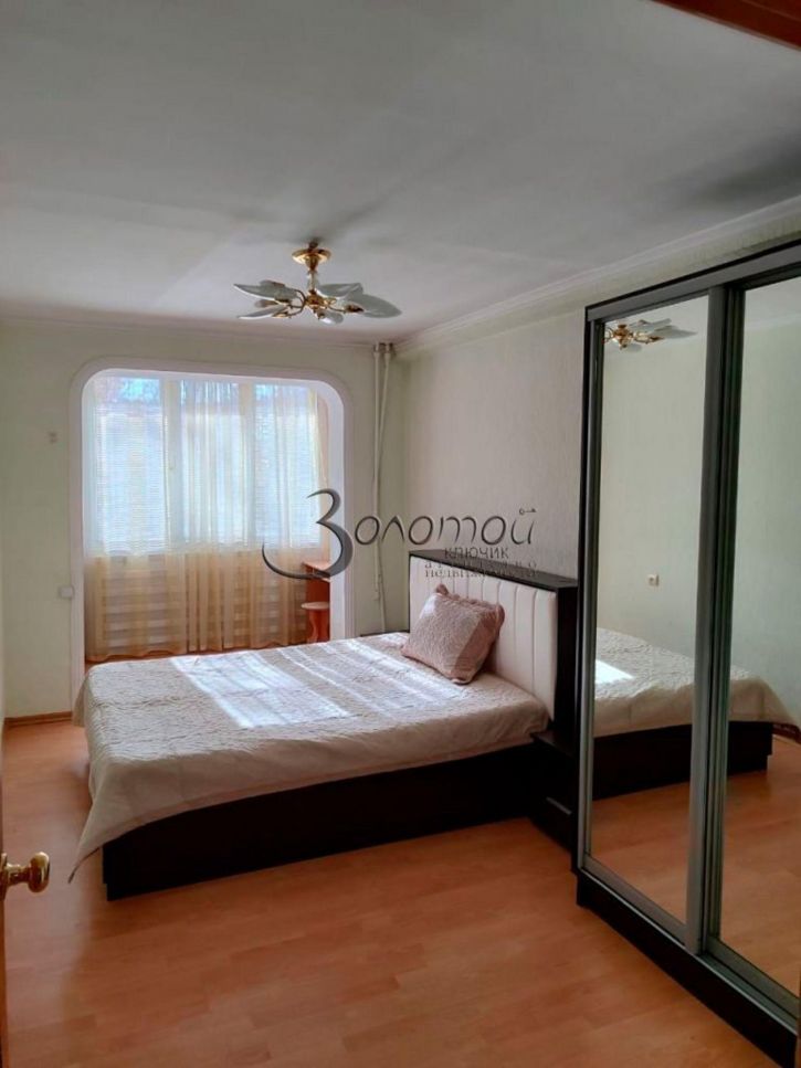 2-комн квартира Ленинградская ул, 71