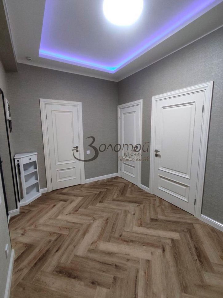 2-комн квартира Декабристов ул, 36/1