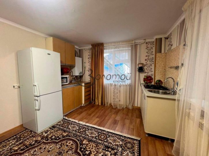 2-комн квартира Кабардинская ул, 37