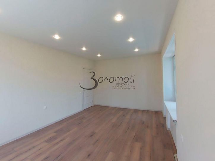 2-комн квартира Фоменко ул, 27