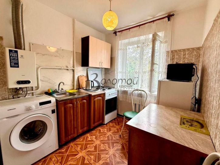 1-комн квартира Дзержинского пр-кт, 43