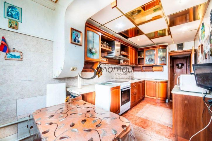 3-комн квартира Островского ул, 17