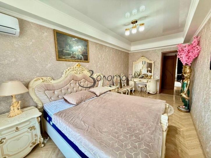 2-комн квартира Крутая дорога ул, 25