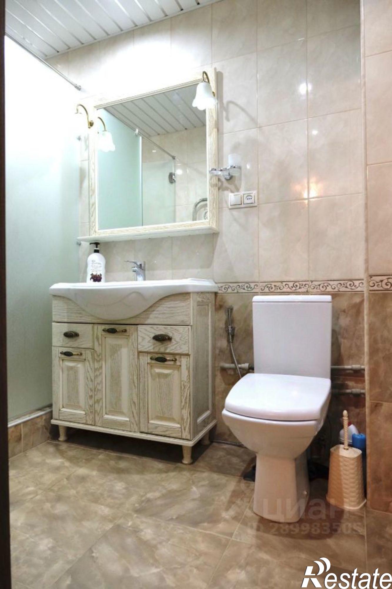 Сдать квартиру за 70 000 рублей на улица Островского, 36