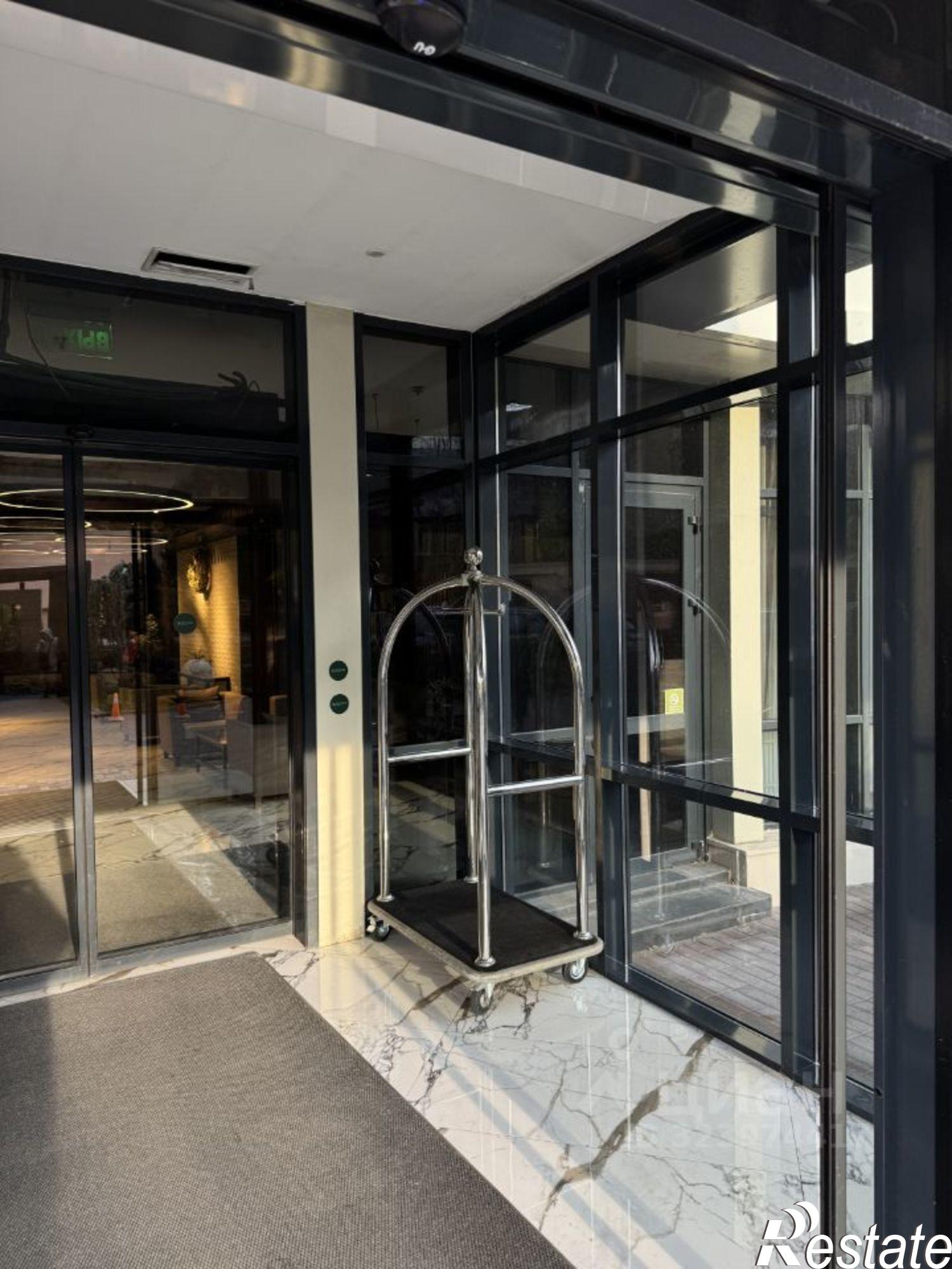 Купить квартиру за 76 500 000 рублей на улица Шаумяна, 31/33