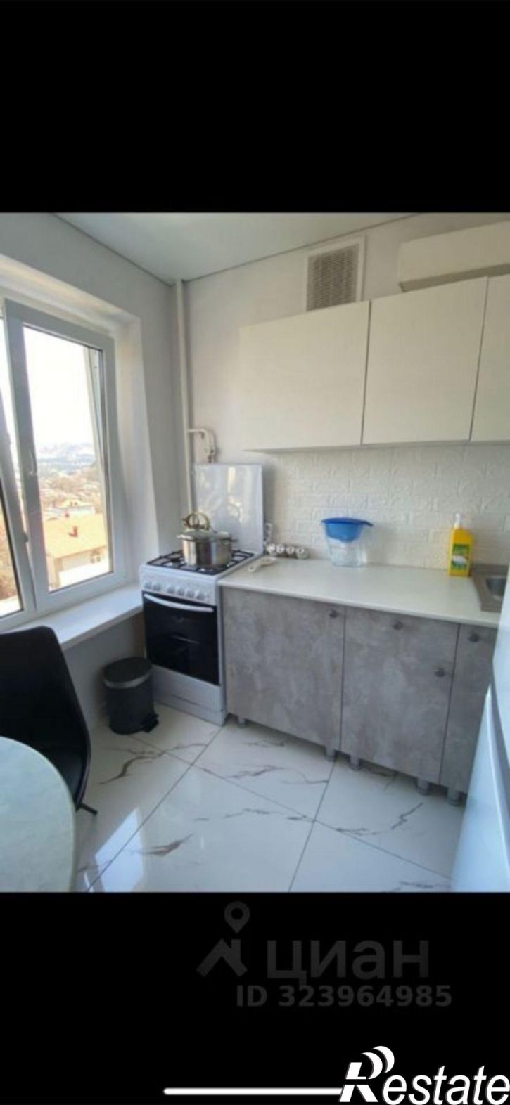 3-комн квартира ул Катыхина, 92,  д. 92