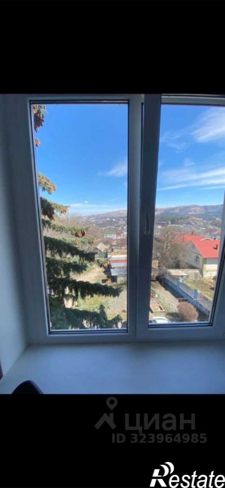 3-комн квартира ул Катыхина, 92,  д. 92