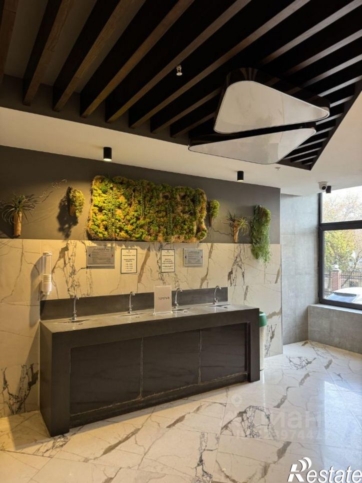 4-комн квартира улица Шаумяна, 31/33,  д. 31/33