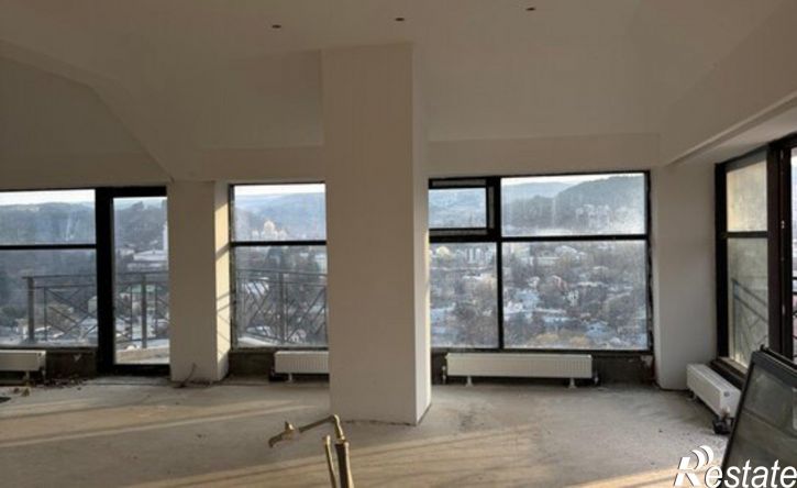 4-комн квартира улица Шаумяна, 31/33,  д. 31/33