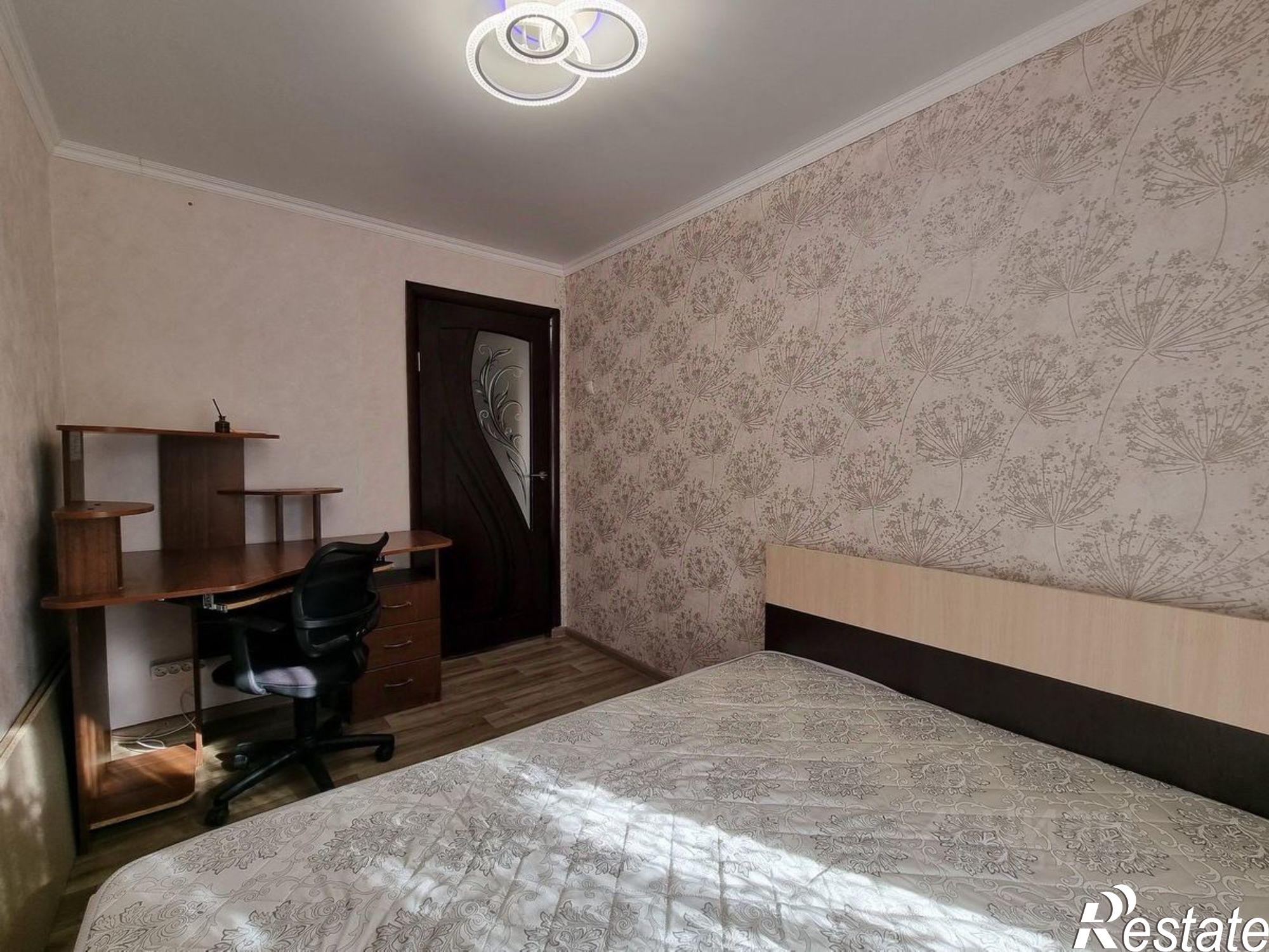 Сдать квартиру за 25 000 рублей на улица Крылова, 2