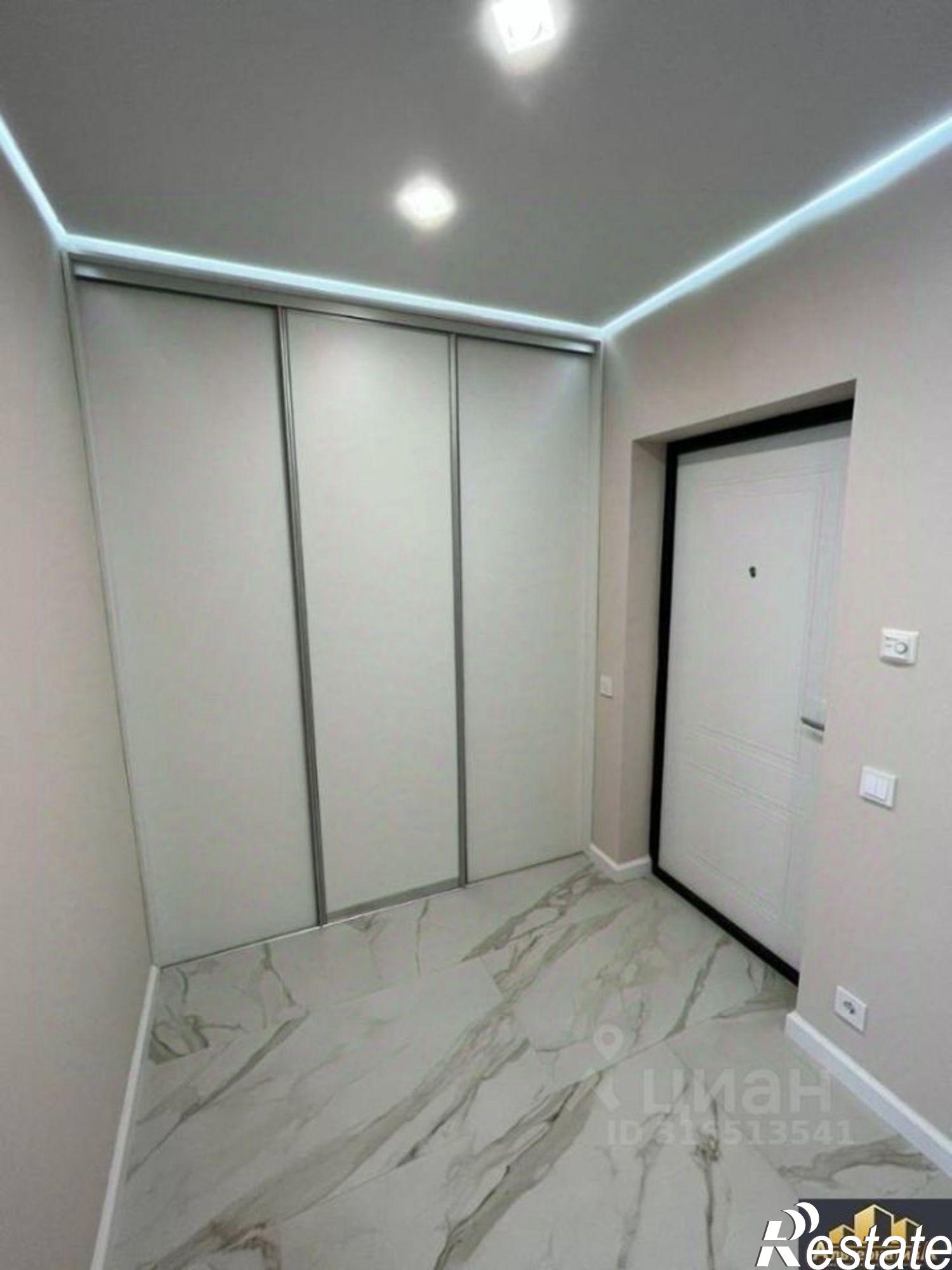 Купить квартиру за 10 700 000 рублей на ул Окопная, 14