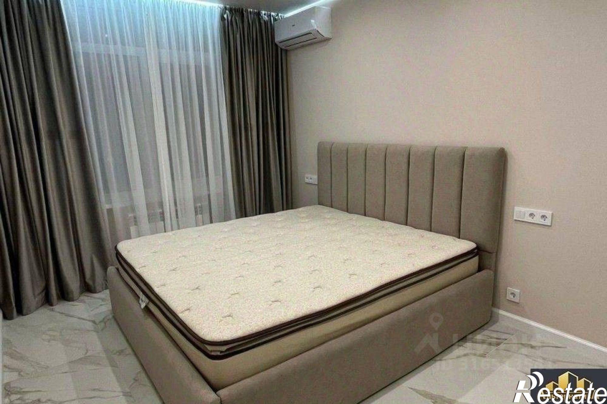 Купить квартиру за 10 700 000 рублей на ул Окопная, 14