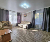 2-комн, 42кв м, этаж 1/5 улица Крылова, 2