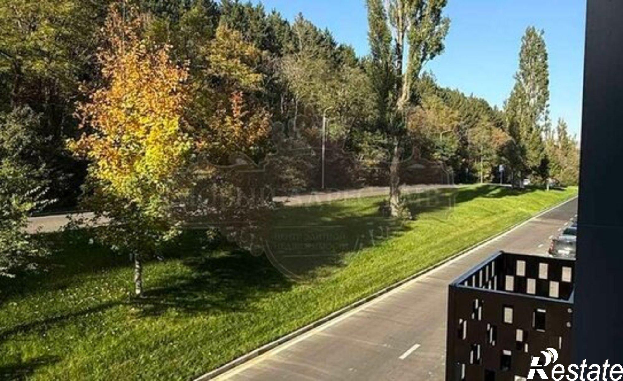 Купить квартиру за 13 093 000 рублей на ул Катыхина, 183 13