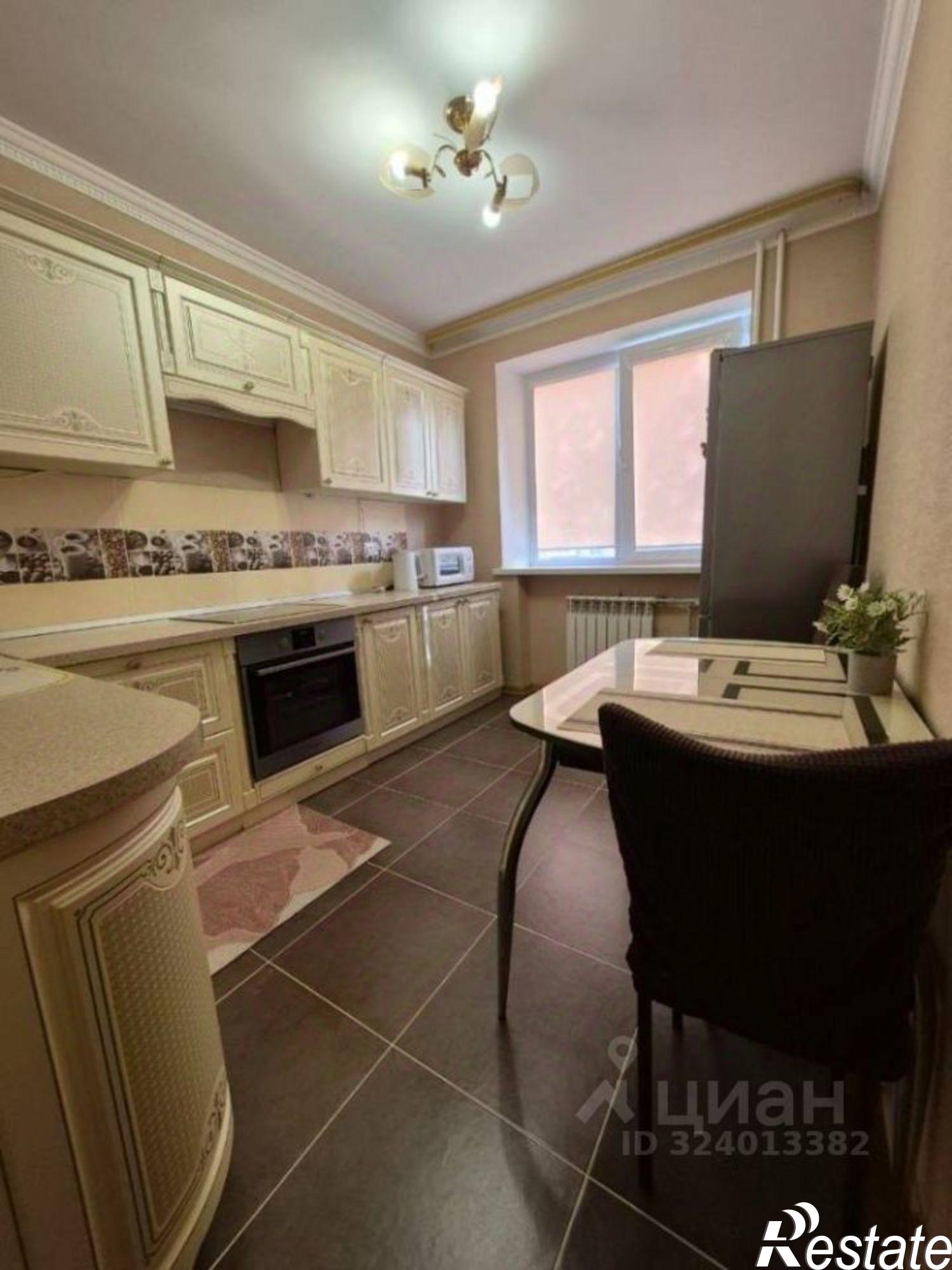 Сдать квартиру за 33 000 рублей на Азербайджанская улица, 28