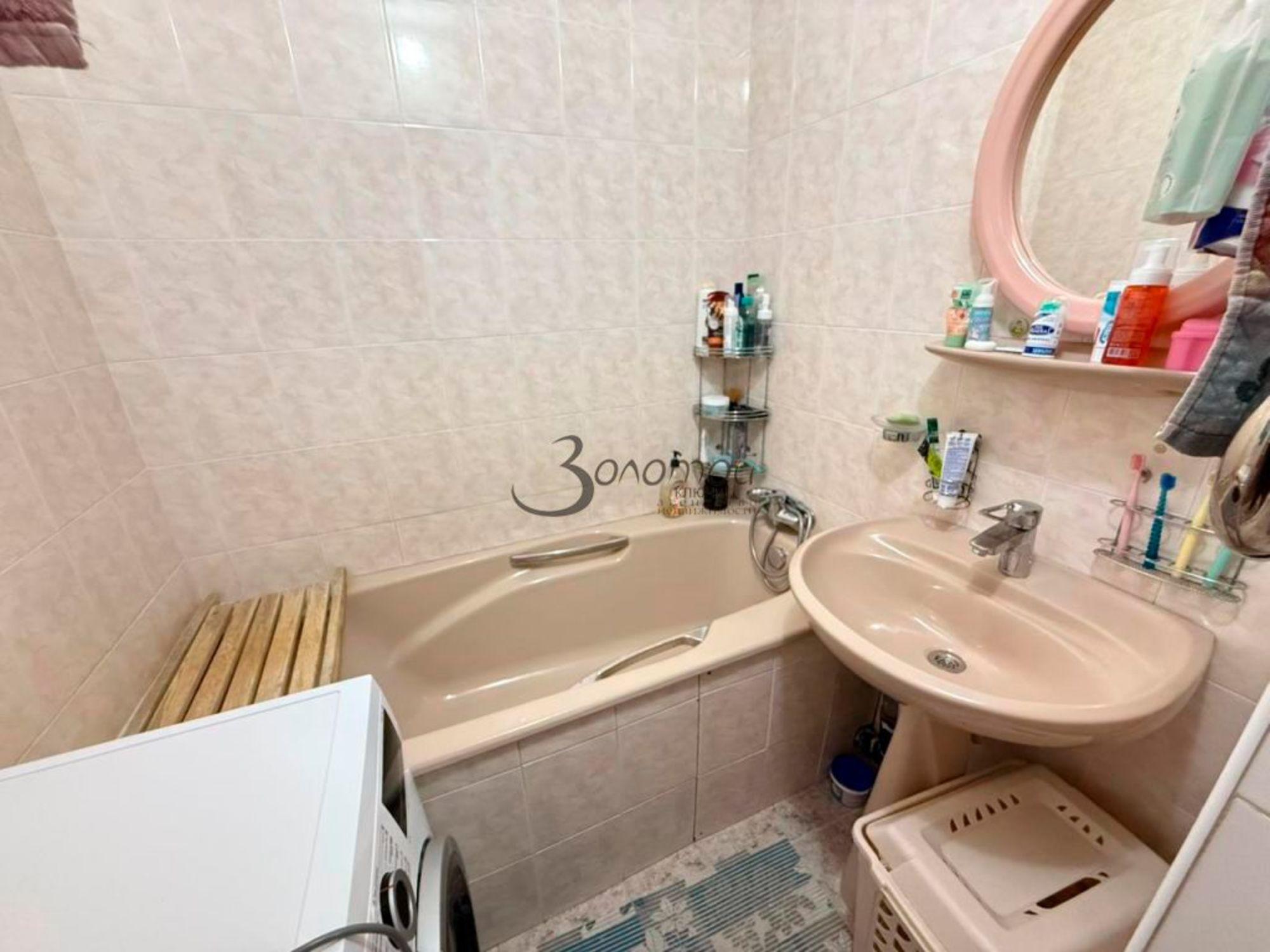 Купить квартиру за 9 300 000 рублей на Островского ул, 36