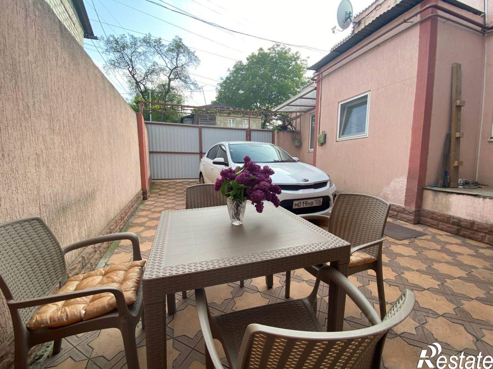 Сдать дачу, дом, коттедж за 50 000 рублей на улица Катыхина, 51