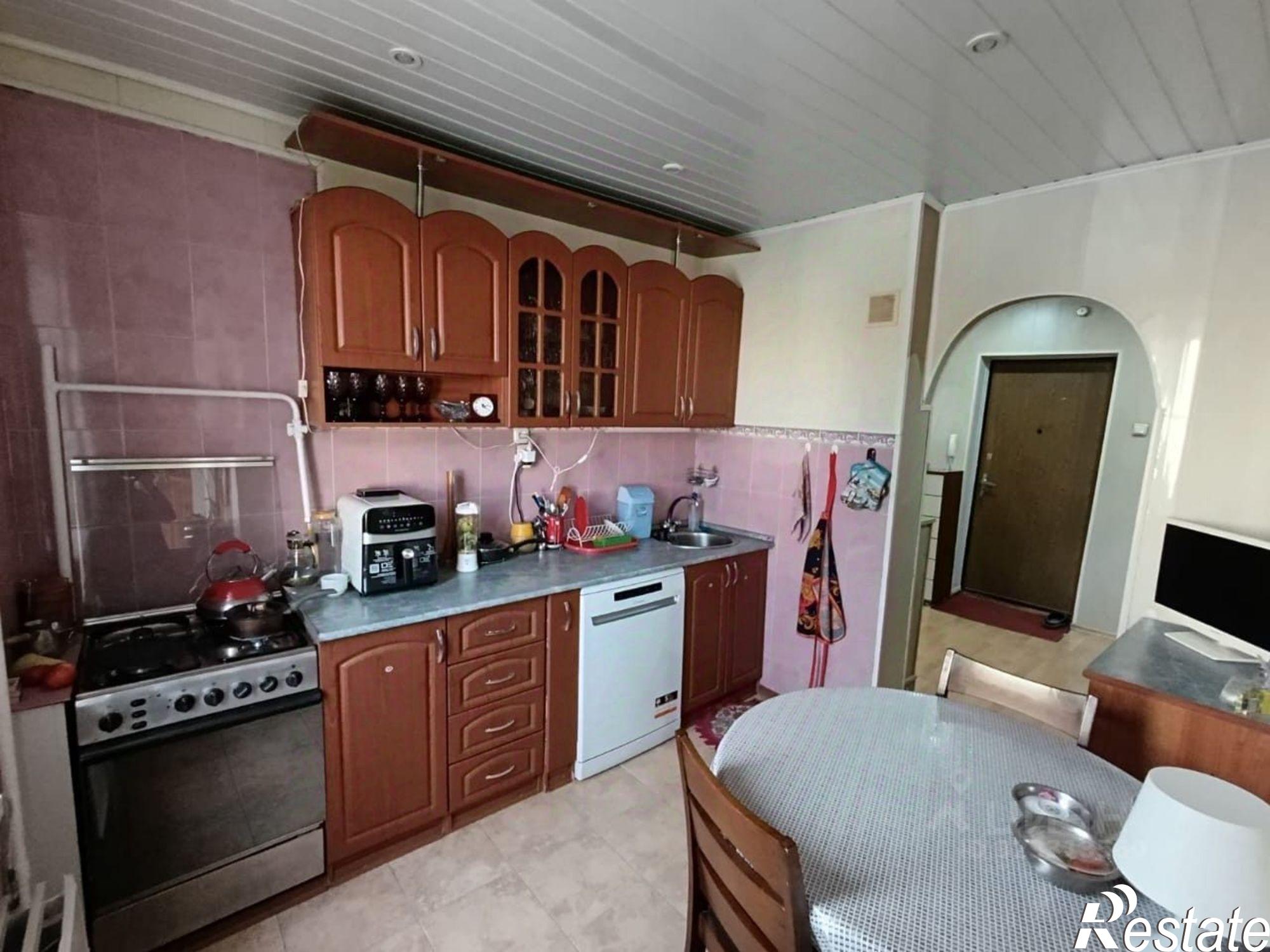 Купить квартиру за 10 900 000 рублей на проспект Победы, 77/1