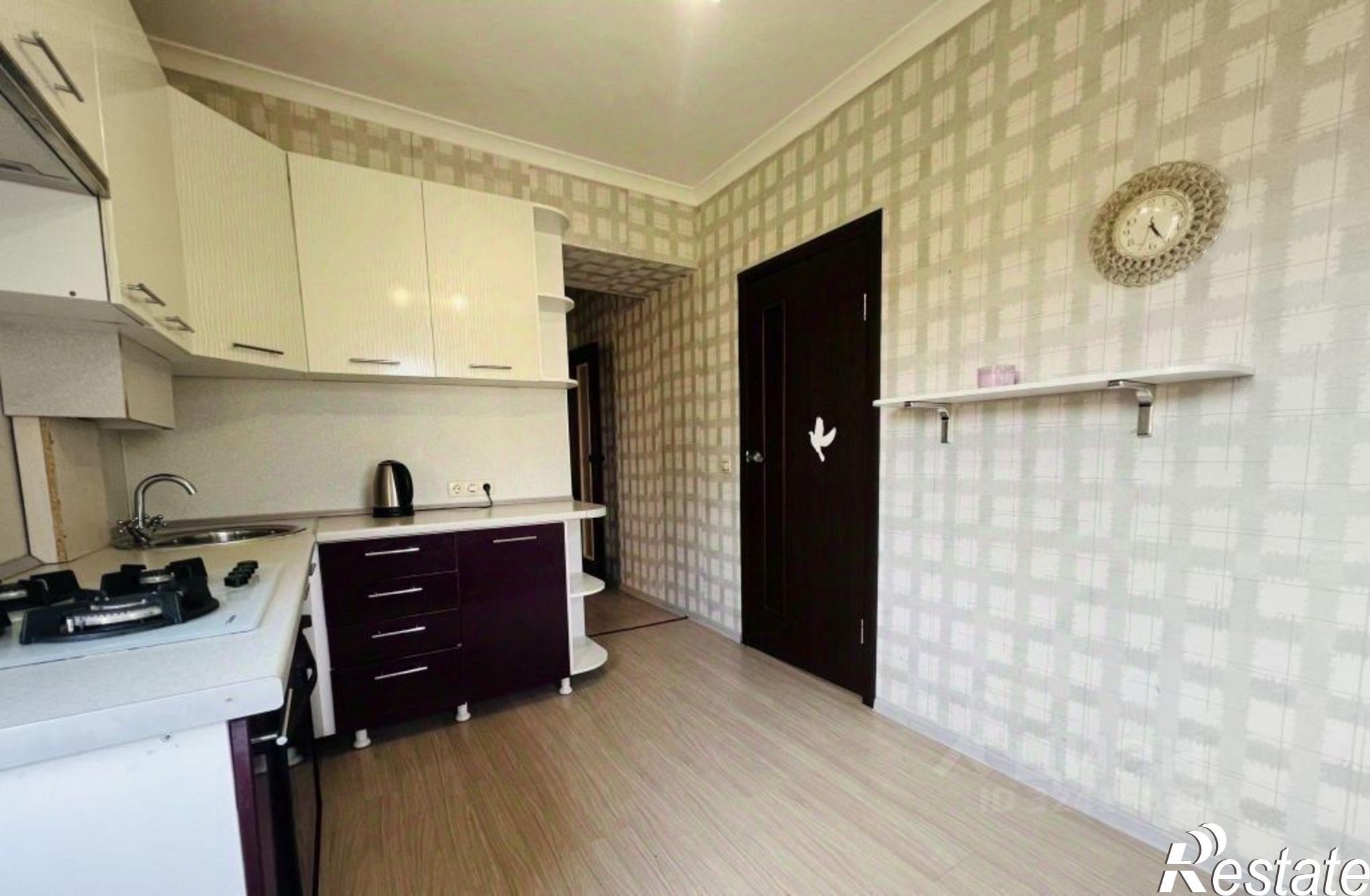 Сдать квартиру за 40 000 рублей на Солнечный переулок, 18