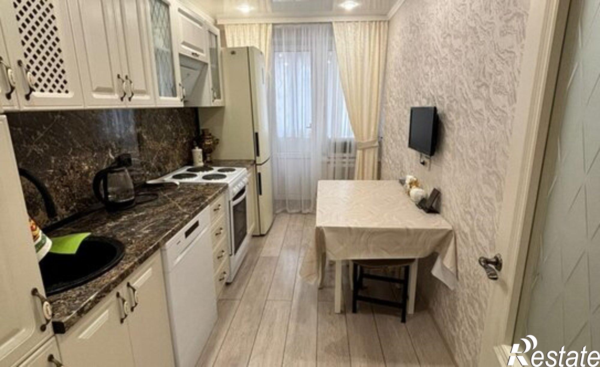 Купить квартиру за 12 500 000 рублей на Зеркальный пер, 21