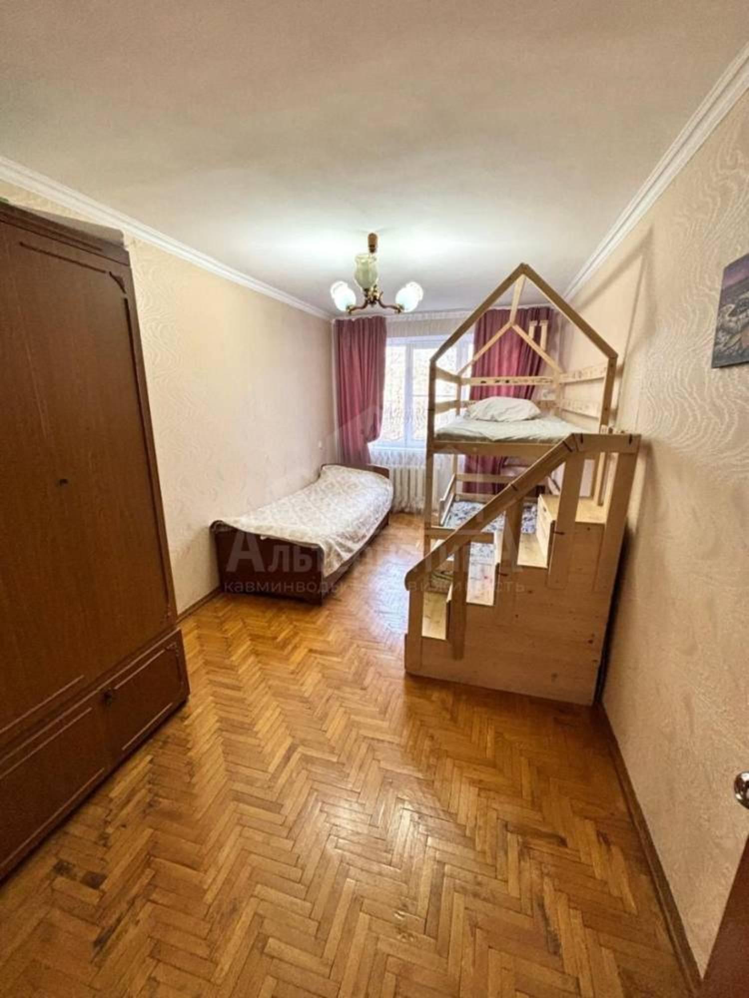 Купить квартиру за 10 850 000 рублей на 8 Марта ул.