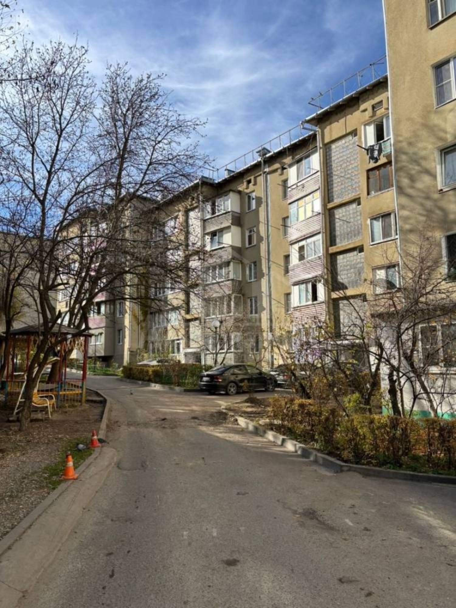 Купить квартиру за 12 500 000 рублей на Зеркальный пер.