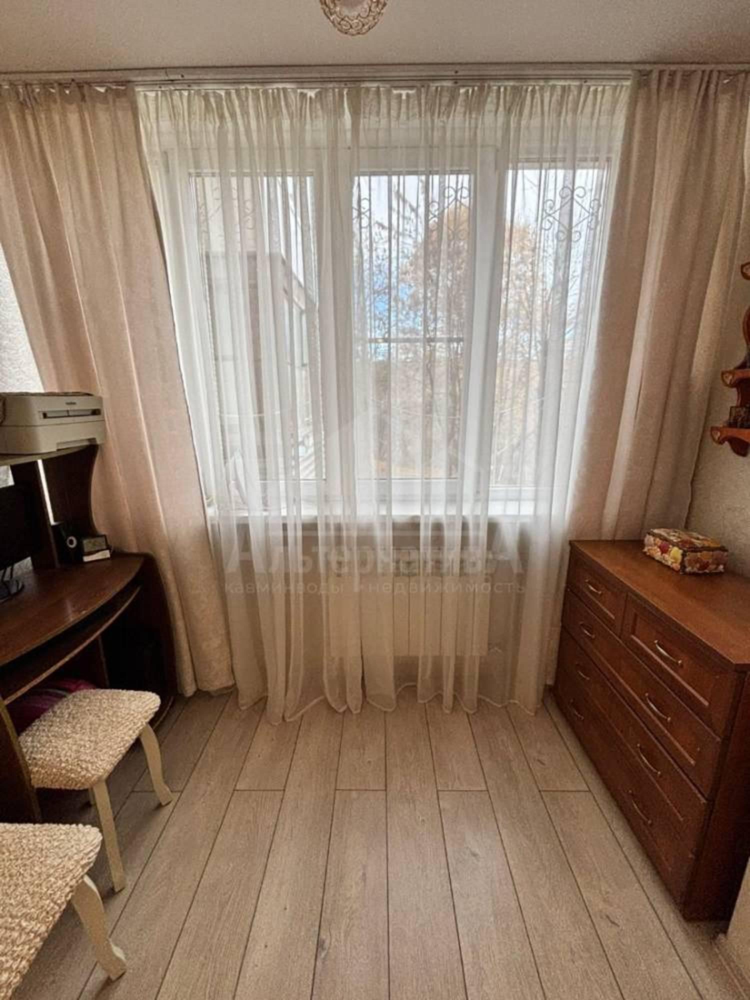 Купить квартиру за 12 500 000 рублей на Зеркальный пер.