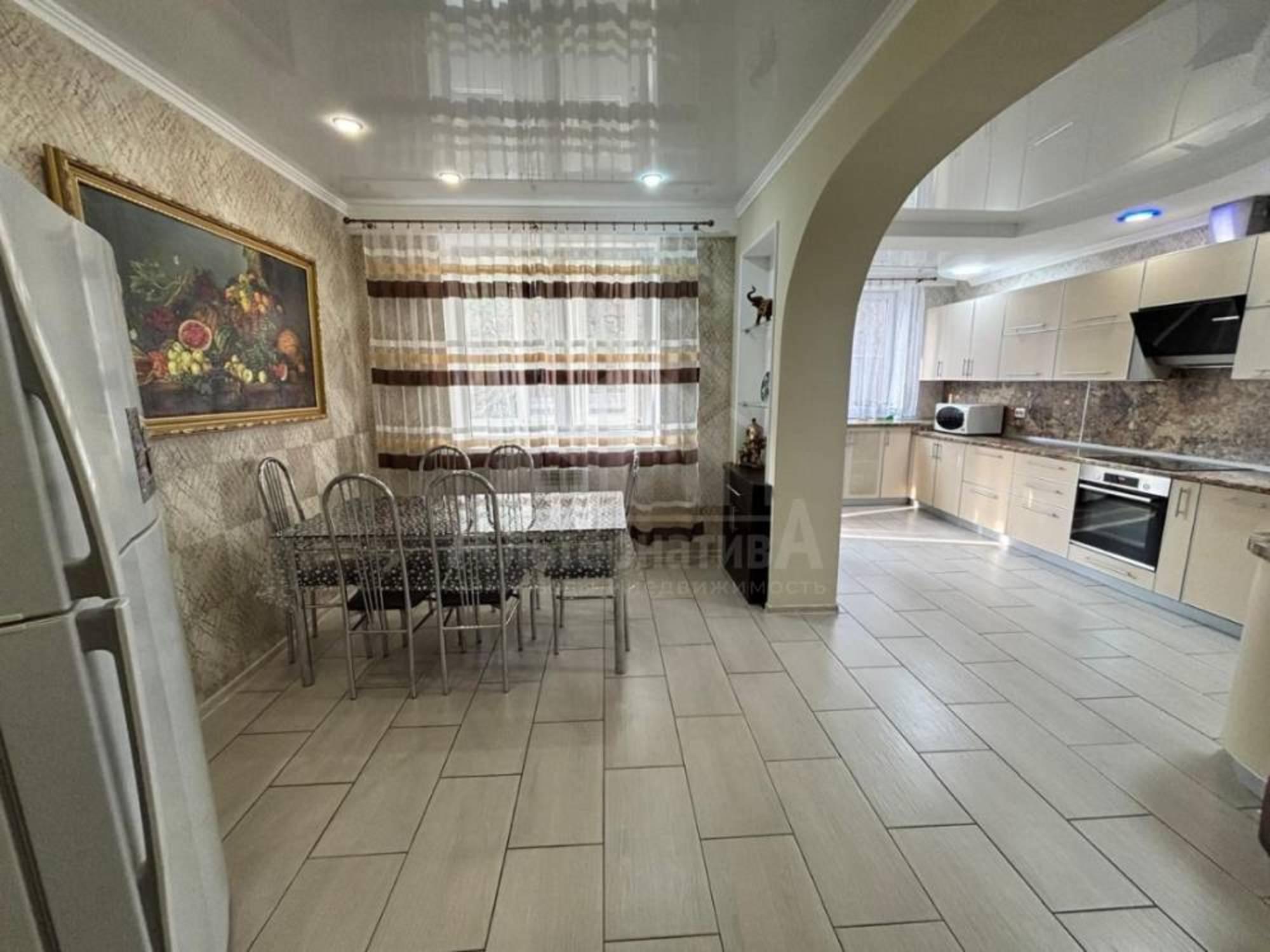 Купить квартиру за 15 000 000 рублей на Набережная ул.