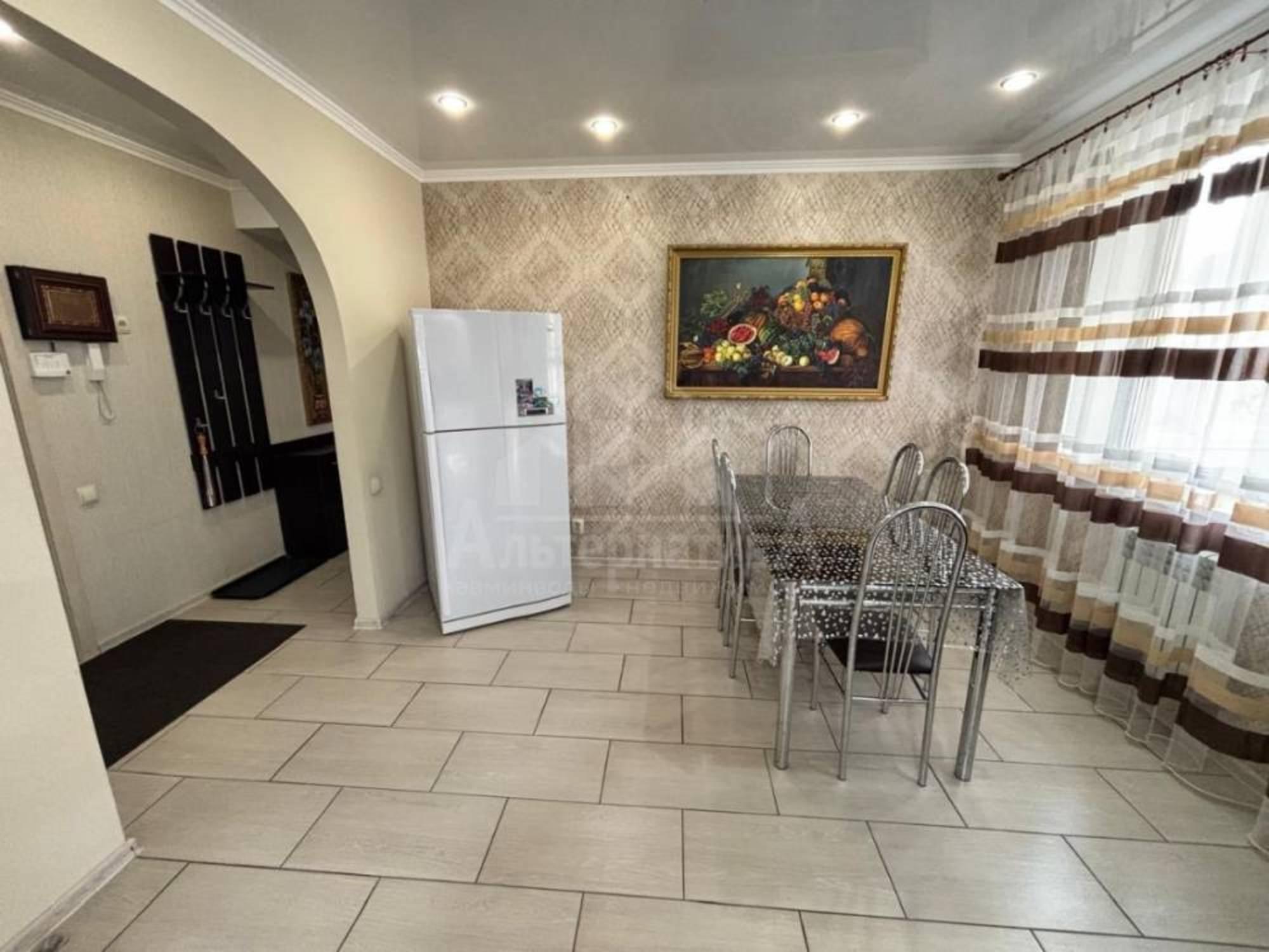 Купить квартиру за 15 000 000 рублей на Набережная ул.